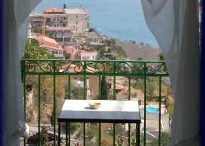 Alojamento de Acomodação e Pequeno-almoço Isoco Taormina